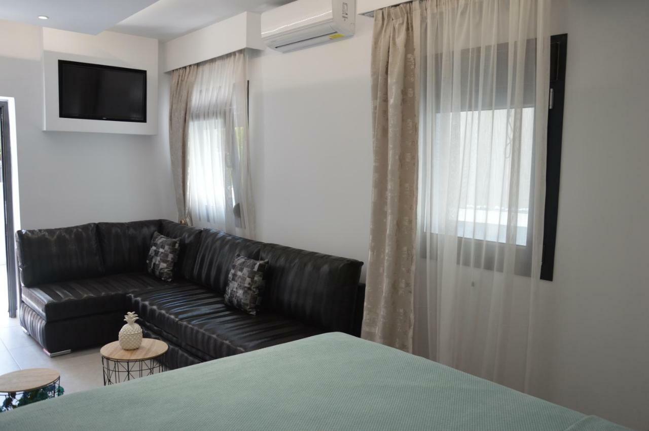 S. Luxury Princess Suite Nea Kallikrateia Εξωτερικό φωτογραφία