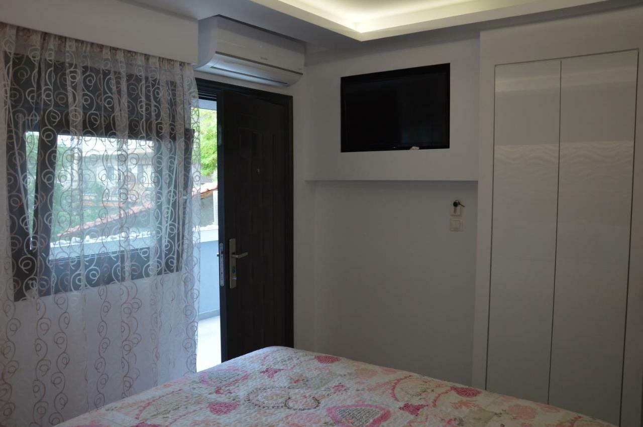 S. Luxury Princess Suite Nea Kallikrateia Εξωτερικό φωτογραφία